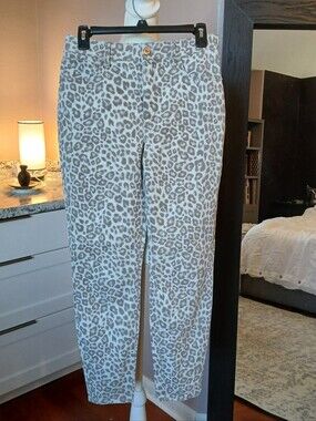 WHBM Leopard Denim Jeans High Rise Skinny Sz 8 Grey Beige Animal Print Spots